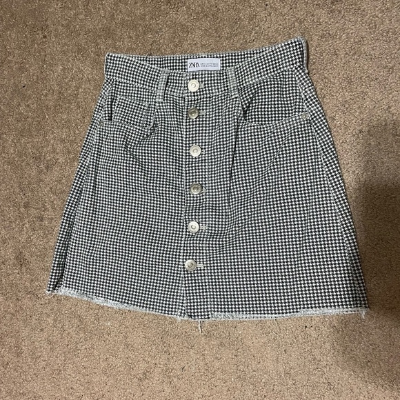 Zara‎ gingham black and white mini skirt size XS - Picture 2 of 7